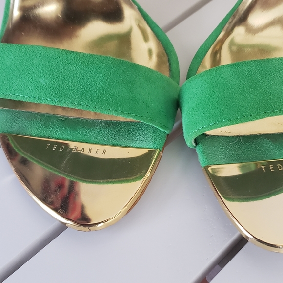 SOLD OFFLINE - Picture 4 of 7